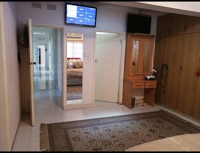 4 BEDROOM HOUSE FOR SALE IN RESERVOIR HILLS